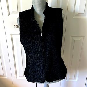 Black vest in faux lambs wool sz Sm